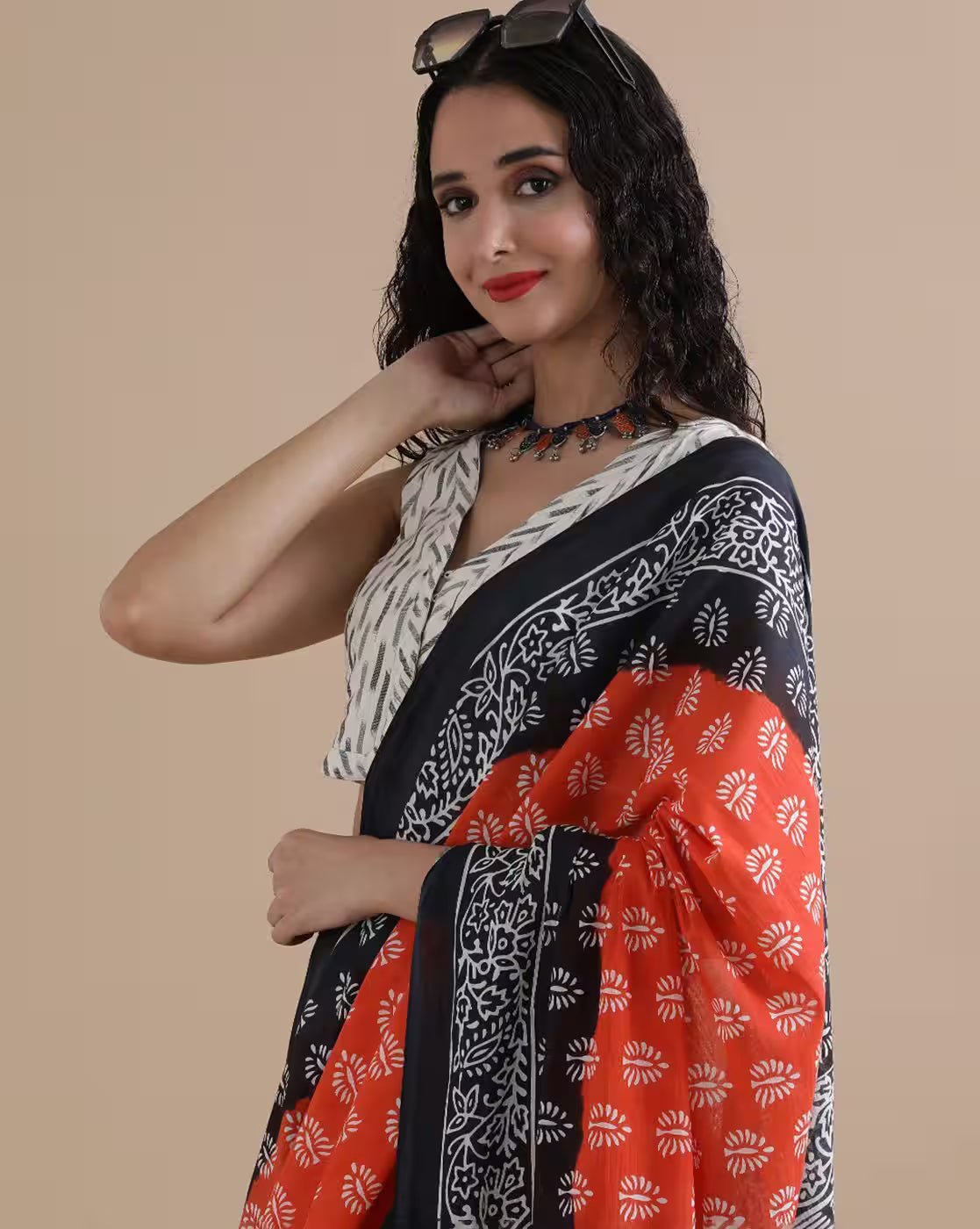 Women Floral Print Pure Cotton Saree Orange