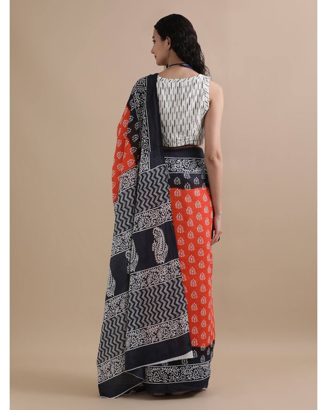 Women Floral Print Pure Cotton Saree Orange