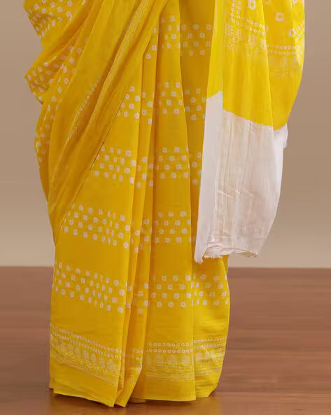 Women Floral Print Pure Cotton Saree Yellow