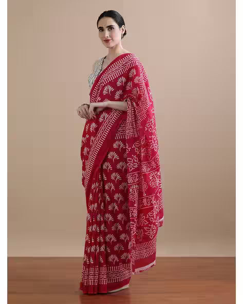 Women Floral Print Pure Cotton Saree Pink